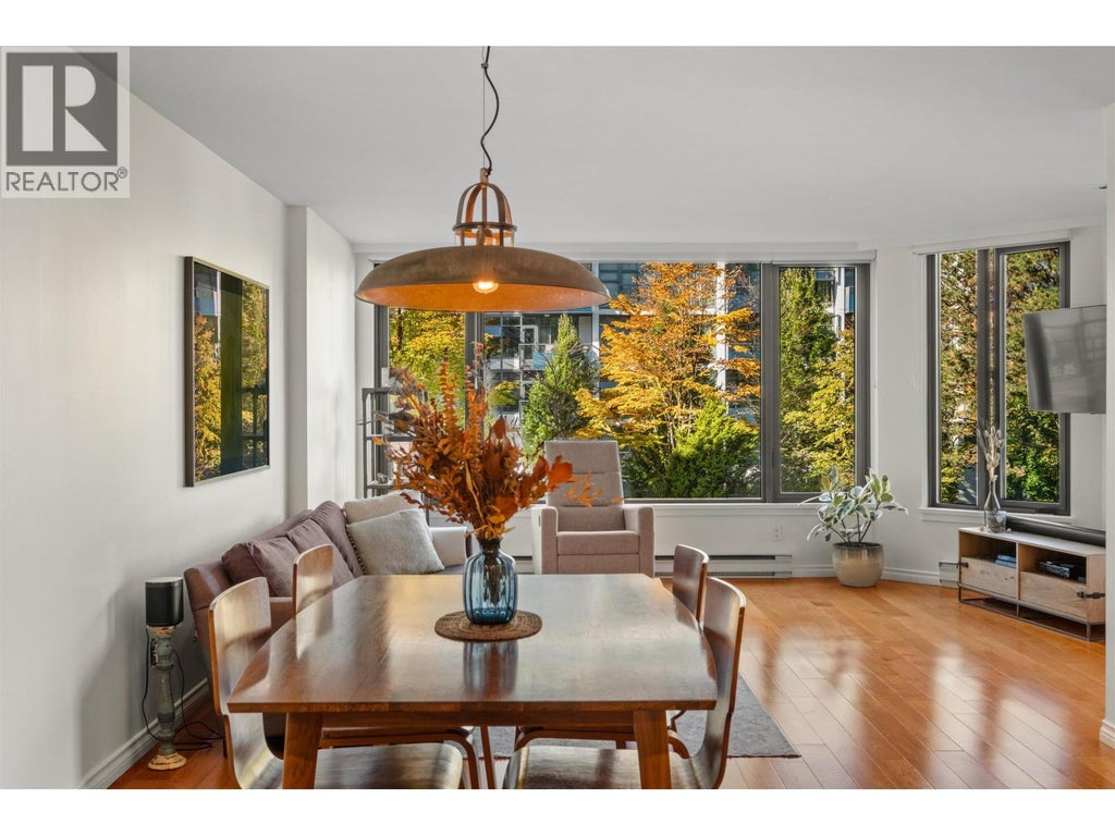 301 2201 Pine Street, Vancouver