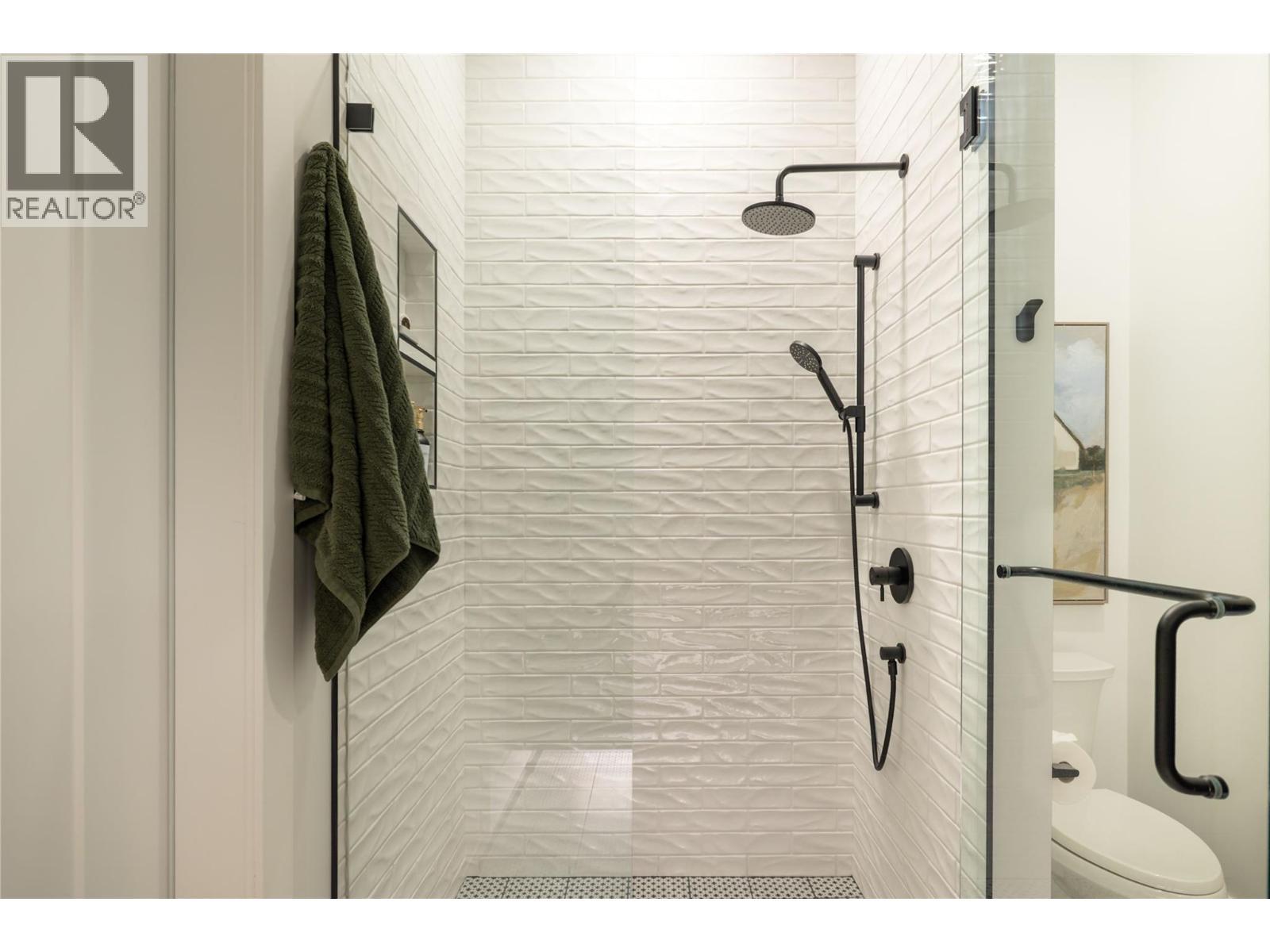 5635 Upper Mission Court. Kelowna, British Columbia