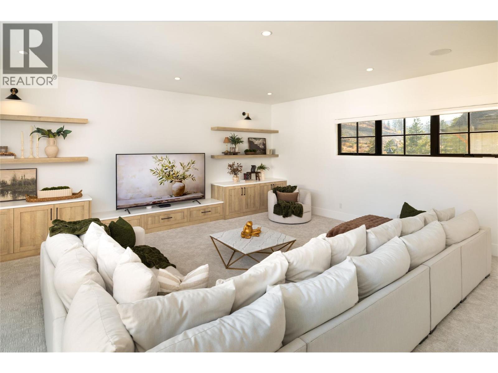 5635 Upper Mission Court. Kelowna, British Columbia