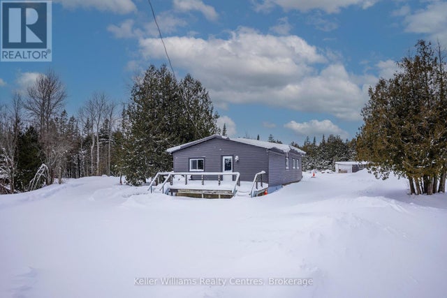 23 Stokes Bay Road, Northern Bruce Peninsula