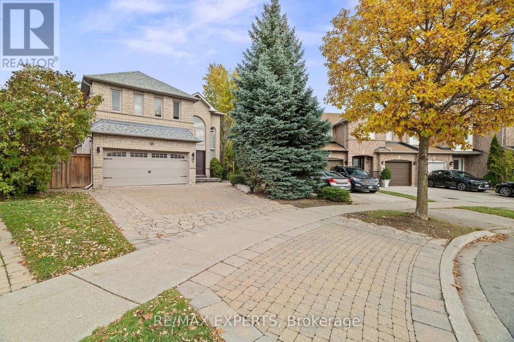 39 Michelle Drive, Vaughan (east Woodbridge)
