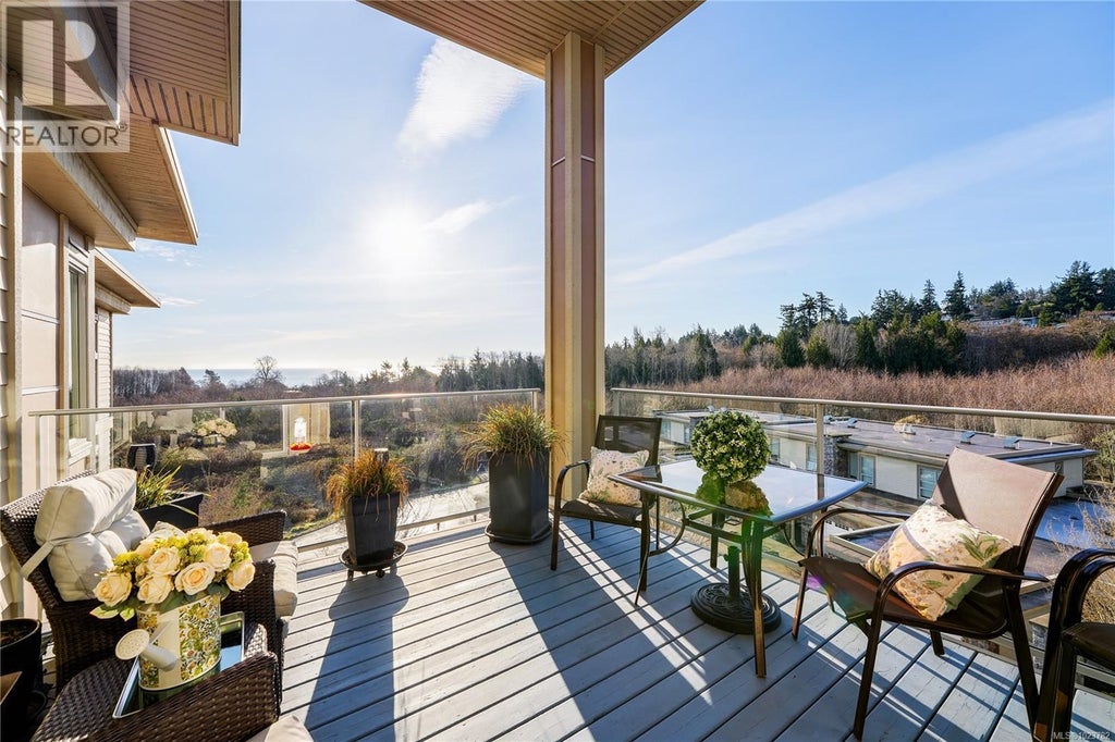 404 3234 Holgate Lane, Colwood