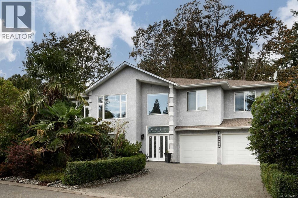 3908a Ascot Drive, Saanich