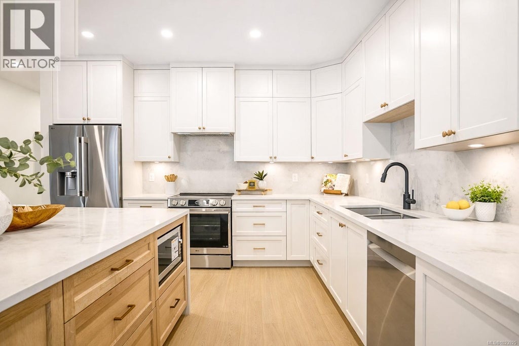 1565 Marble Place, Langford