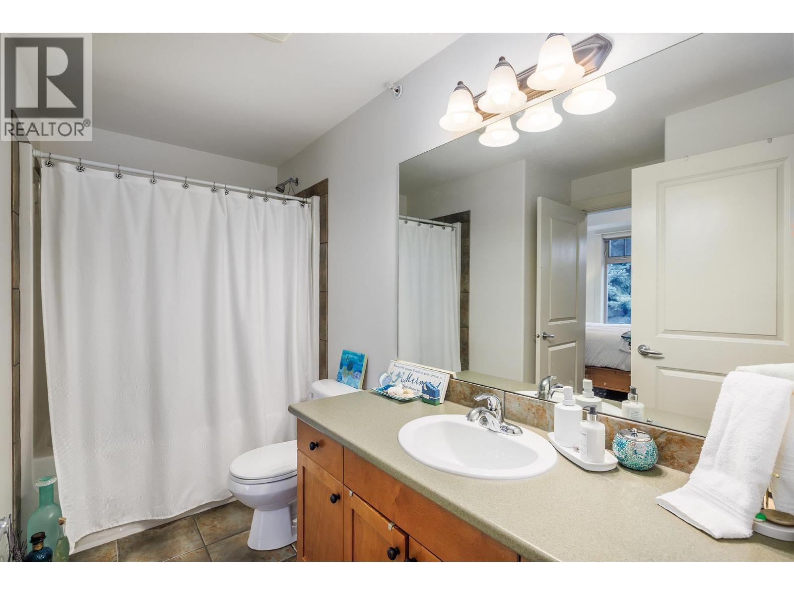 2611 Stillwater Way Unit# 205. Lake Country, British Columbia