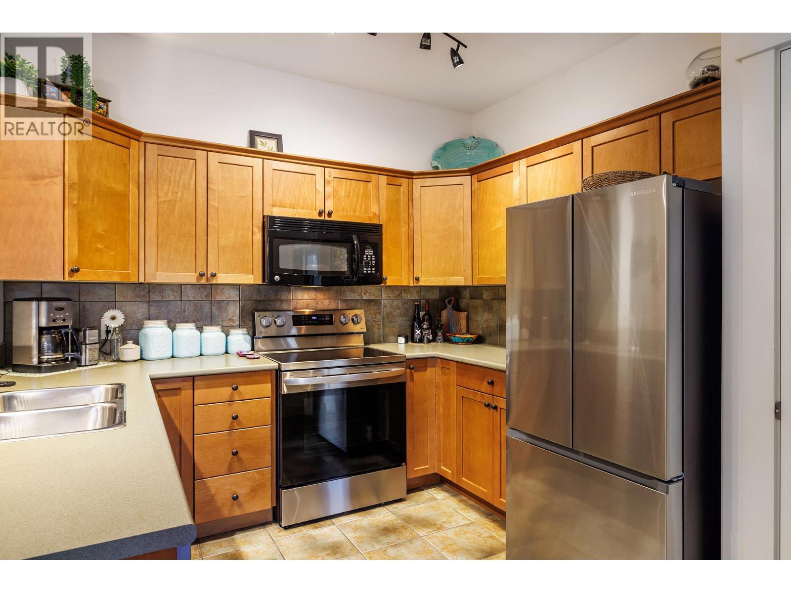 2611 Stillwater Way Unit# 205. Lake Country, British Columbia