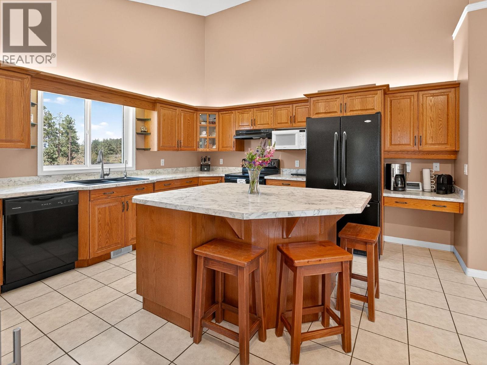 5955 Postill Lake Road. Kelowna, British Columbia