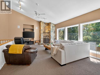 5955 Postill Lake Road. Kelowna, British Columbia