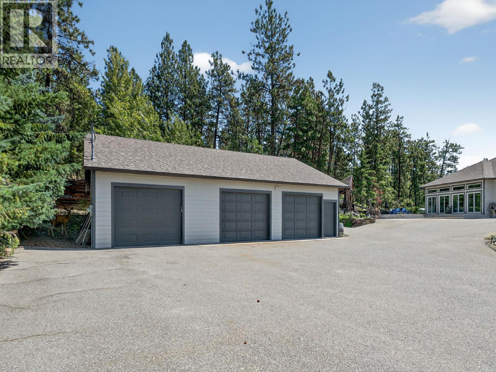 5955 Postill Lake Road. Kelowna, British Columbia