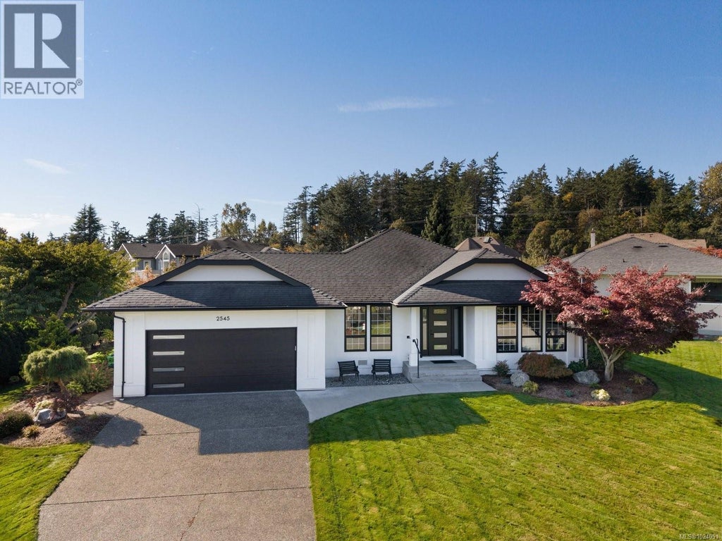 2545 Newman Road, Central Saanich