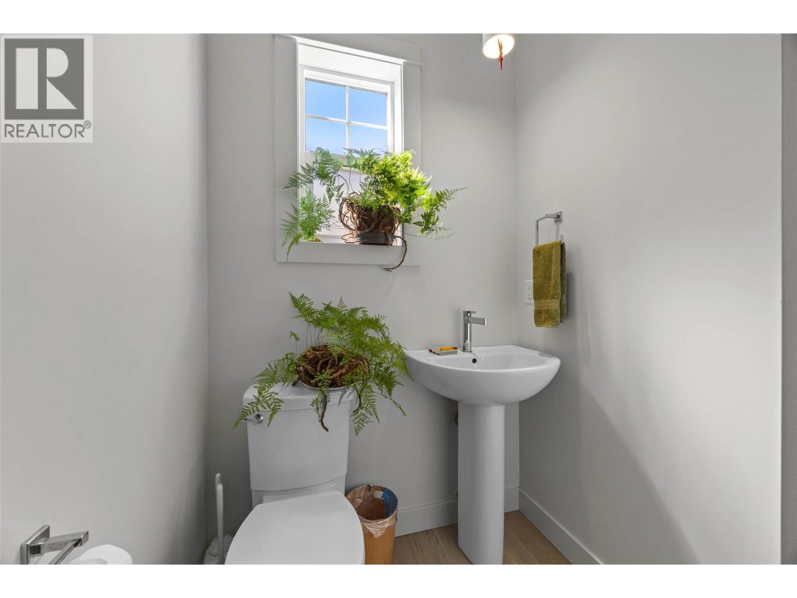 1393 9th Avenue Unit# 115. Kamloops, British Columbia