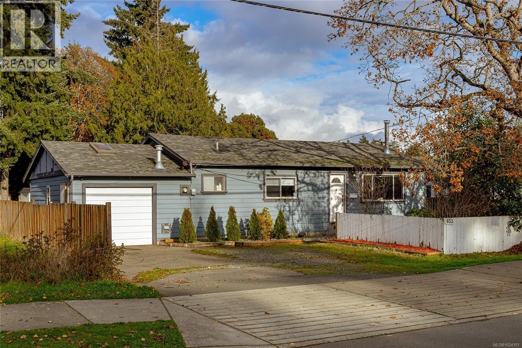 932 Bray Avenue, Langford