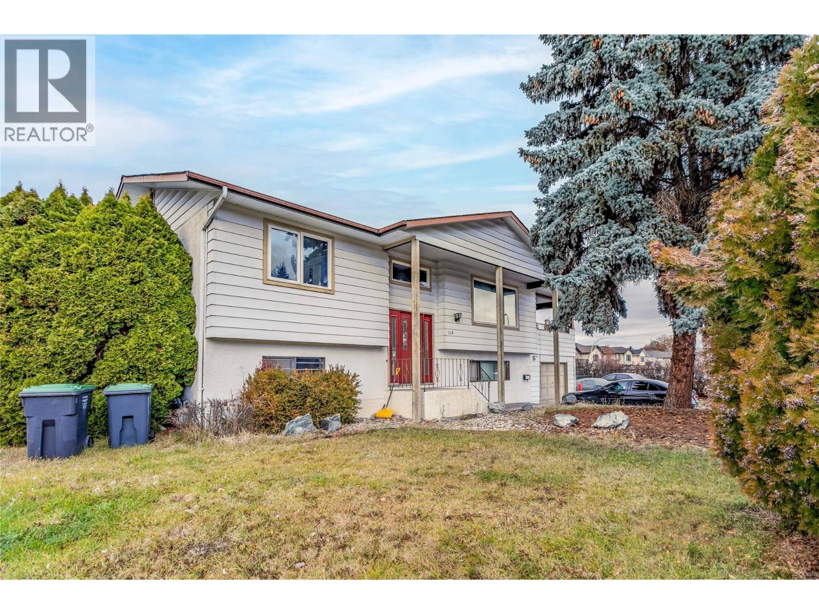 758 Josselyn Court. Kelowna, British Columbia