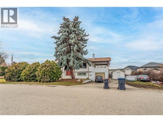 758 Josselyn Court. Kelowna, British Columbia