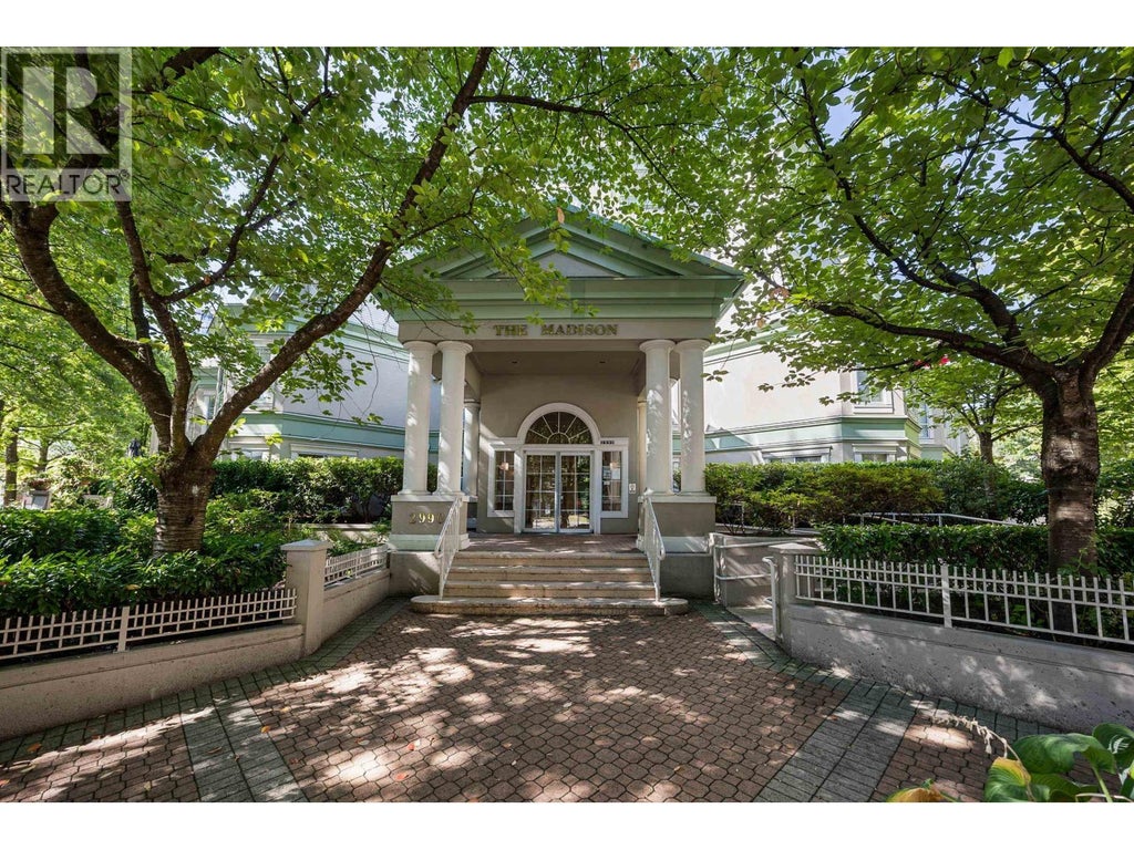 206 2990 Princess Crescent, Coquitlam