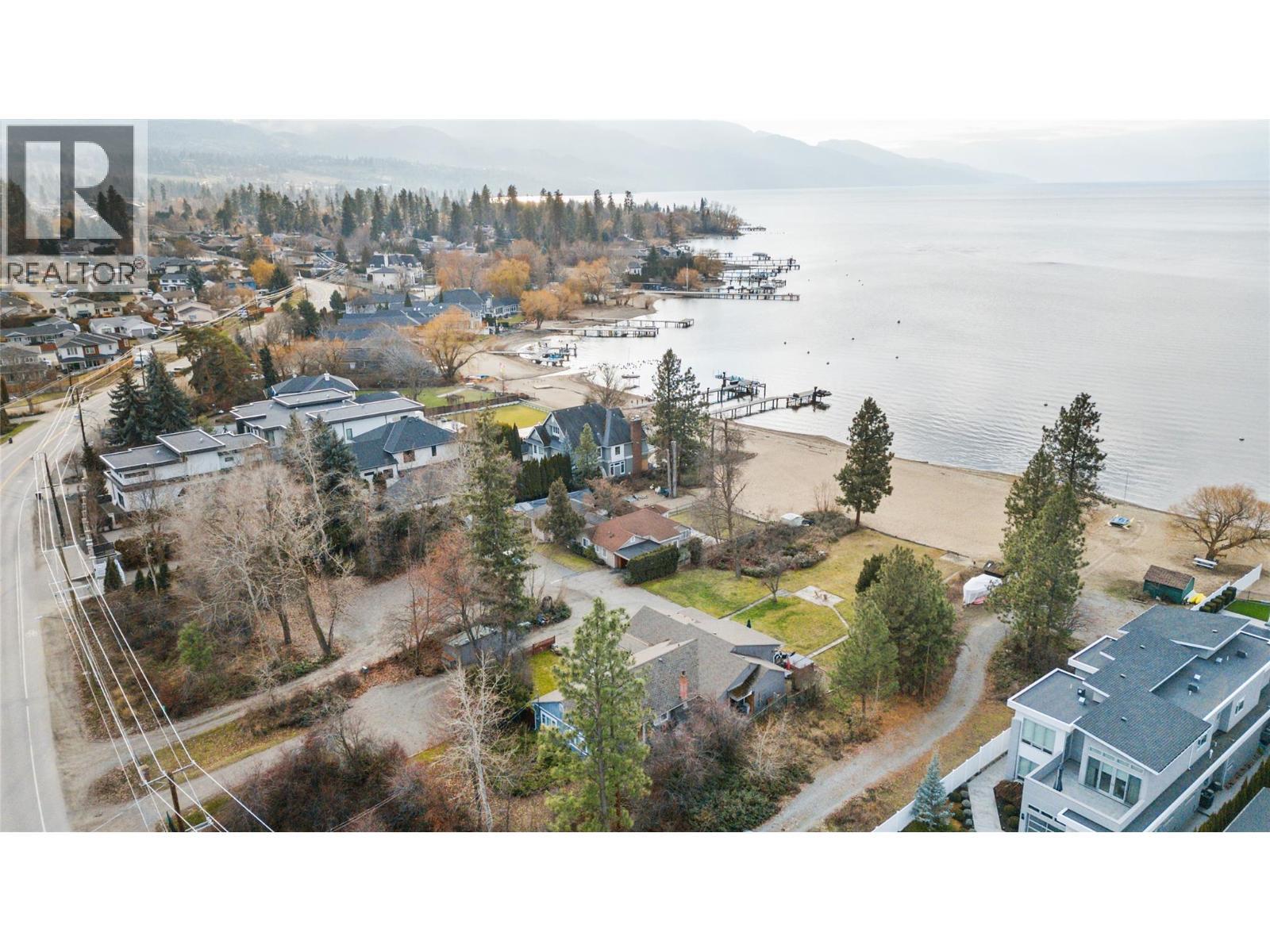 4158 Lakeshore Road. Kelowna, British Columbia