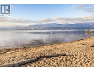 4158 Lakeshore Road. Kelowna, British Columbia