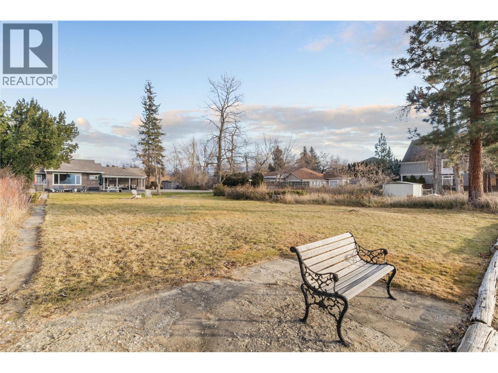 4158 Lakeshore Road. Kelowna, British Columbia