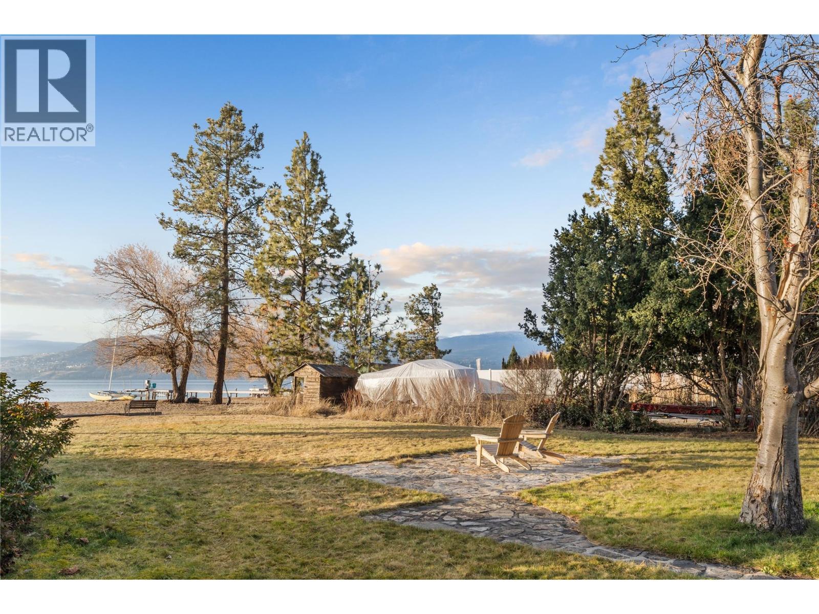 4158 Lakeshore Road. Kelowna, British Columbia
