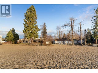 4158 Lakeshore Road. Kelowna, British Columbia