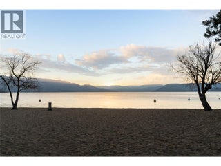 4158 Lakeshore Road. Kelowna, British Columbia