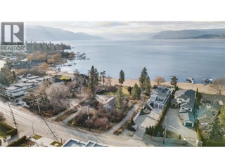 4158 Lakeshore Road. Kelowna, British Columbia