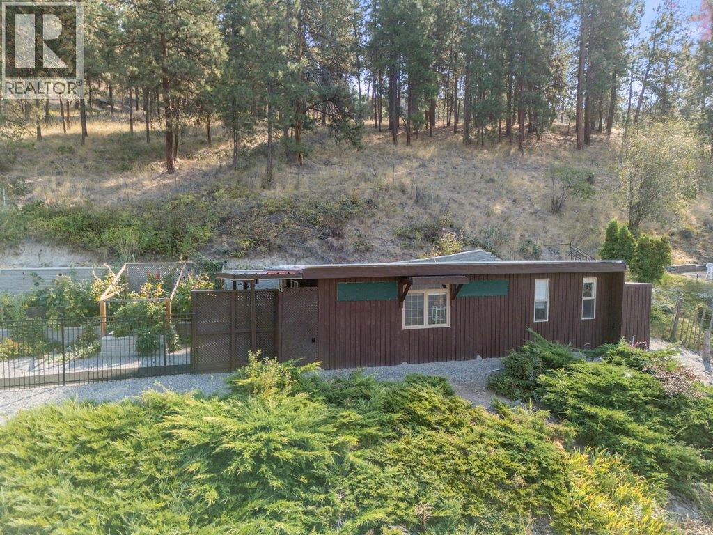 2245 Bennett Road. Kelowna, British Columbia