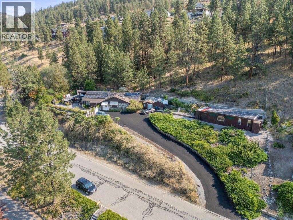 2245 Bennett Road. Kelowna, British Columbia