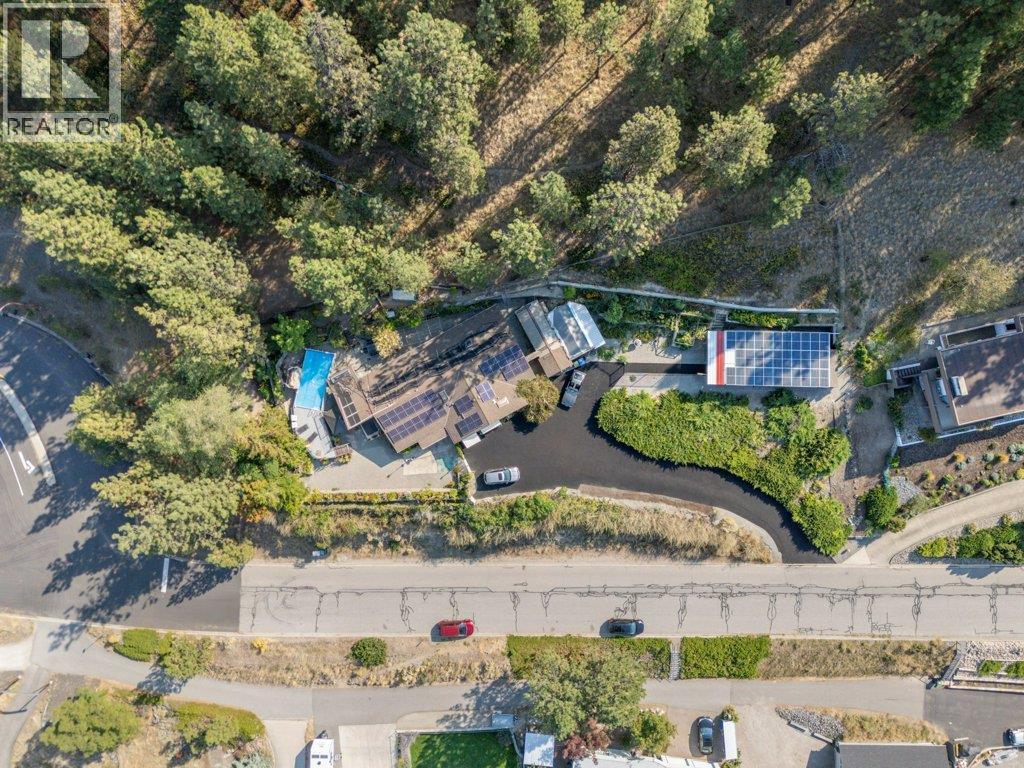 2245 Bennett Road. Kelowna, British Columbia