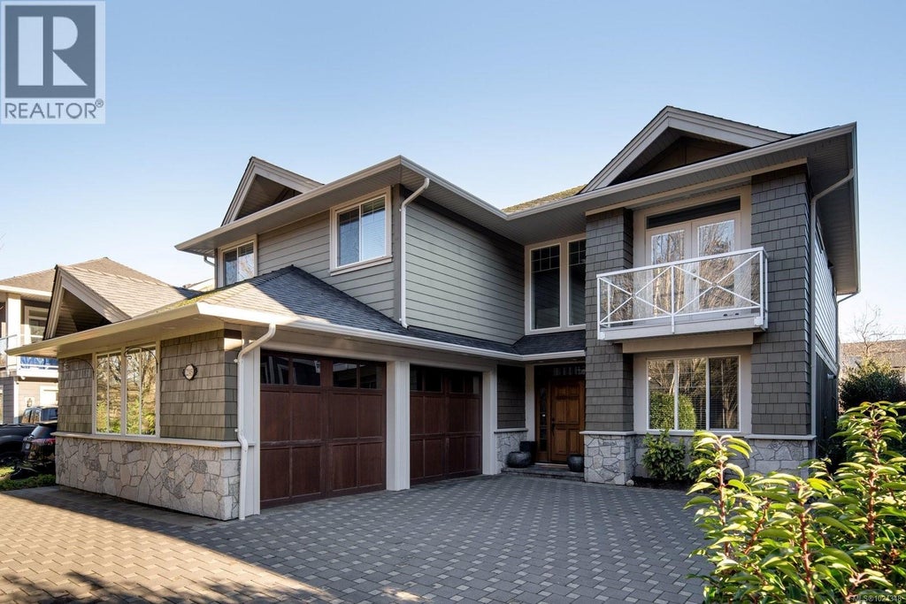 2145 Players Drive, Langford