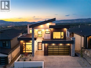 1016 Emslie Street. Kelowna, British Columbia