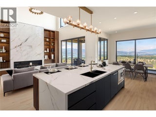 1016 Emslie Street. Kelowna, British Columbia