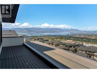 1016 Emslie Street. Kelowna, British Columbia