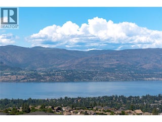 1016 Emslie Street. Kelowna, British Columbia