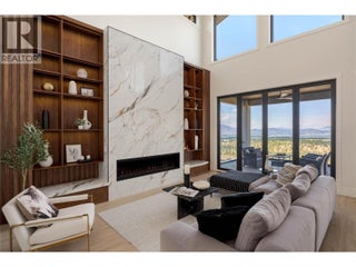 1016 Emslie Street. Kelowna, British Columbia