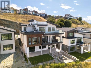 1016 Emslie Street. Kelowna, British Columbia