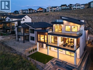 1016 Emslie Street. Kelowna, British Columbia