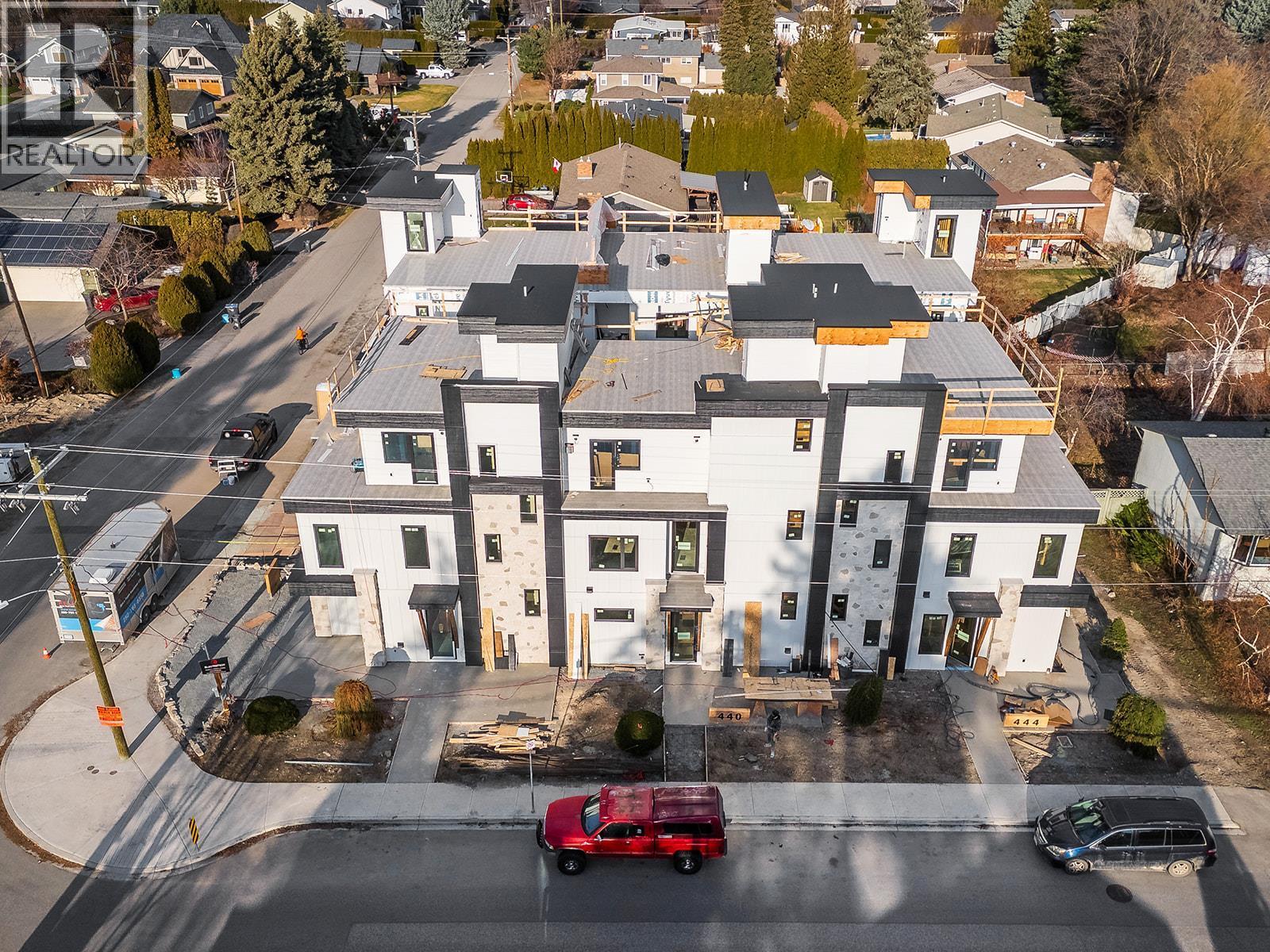 4499 Walker Road. Kelowna, British Columbia