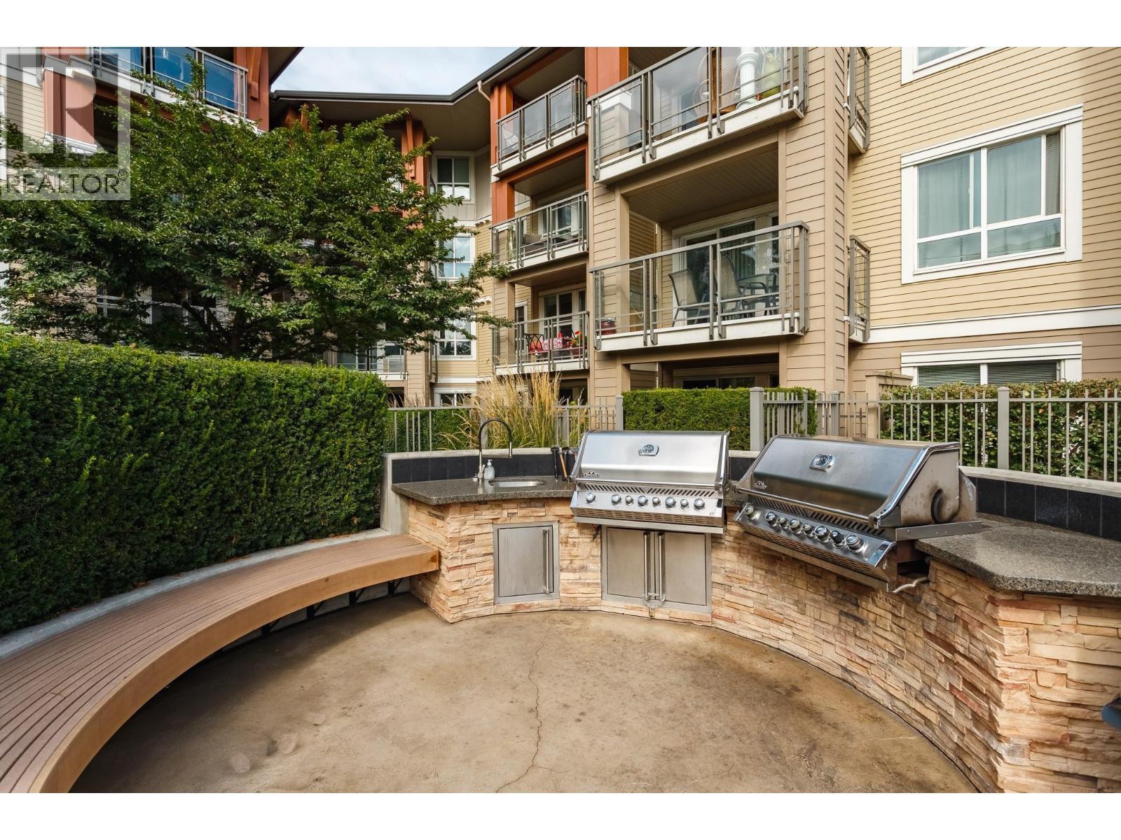 1099 Sunset Drive Unit# 123. Kelowna, British Columbia