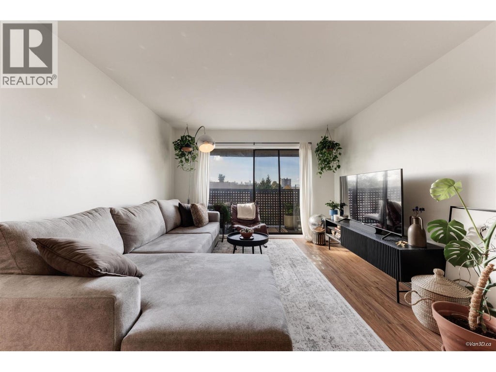 408 2215 Dundas Street, Vancouver