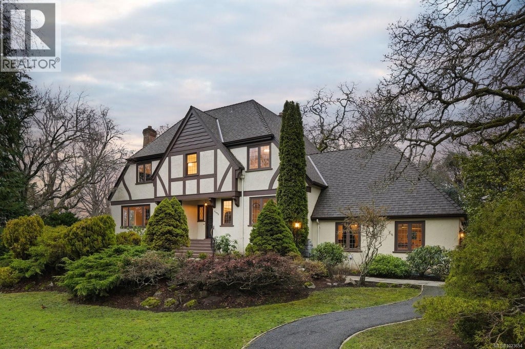 3400 Upper Terrace Road, Oak Bay