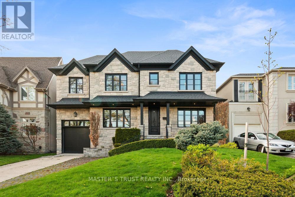 28 Forest Ridge Drive, Toronto (forest Hill North)
