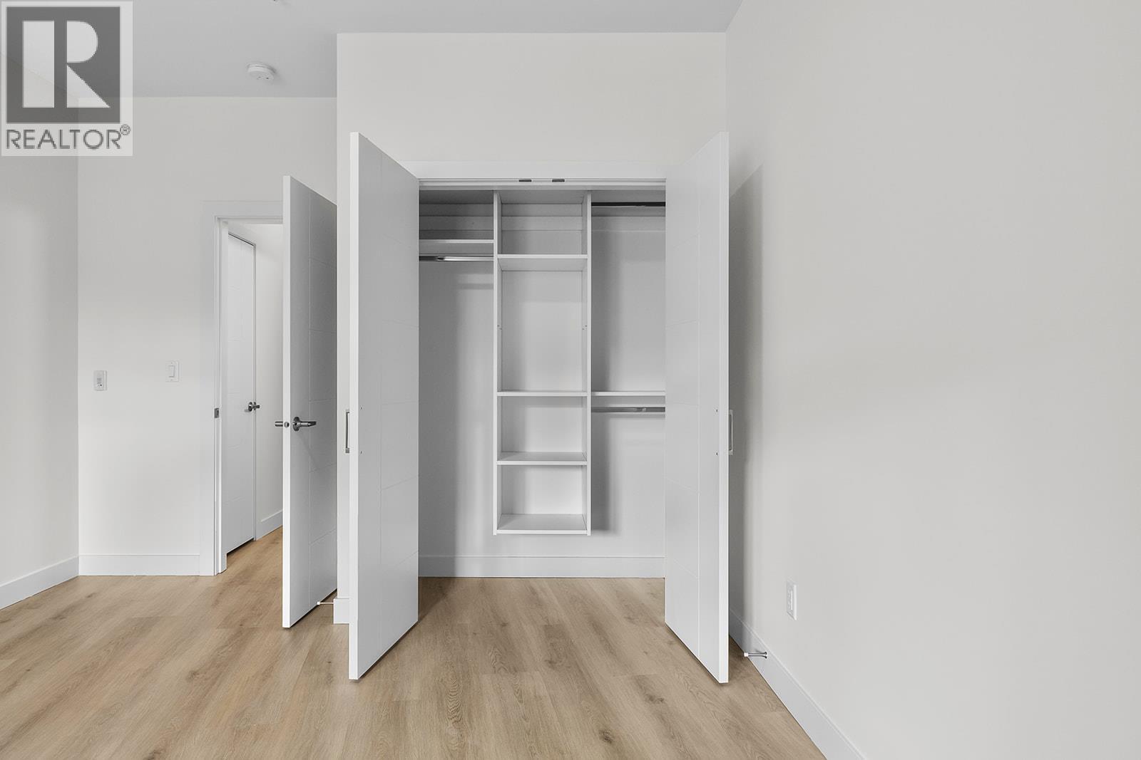 5300 Main Street Unit# 204. Kelowna, British Columbia