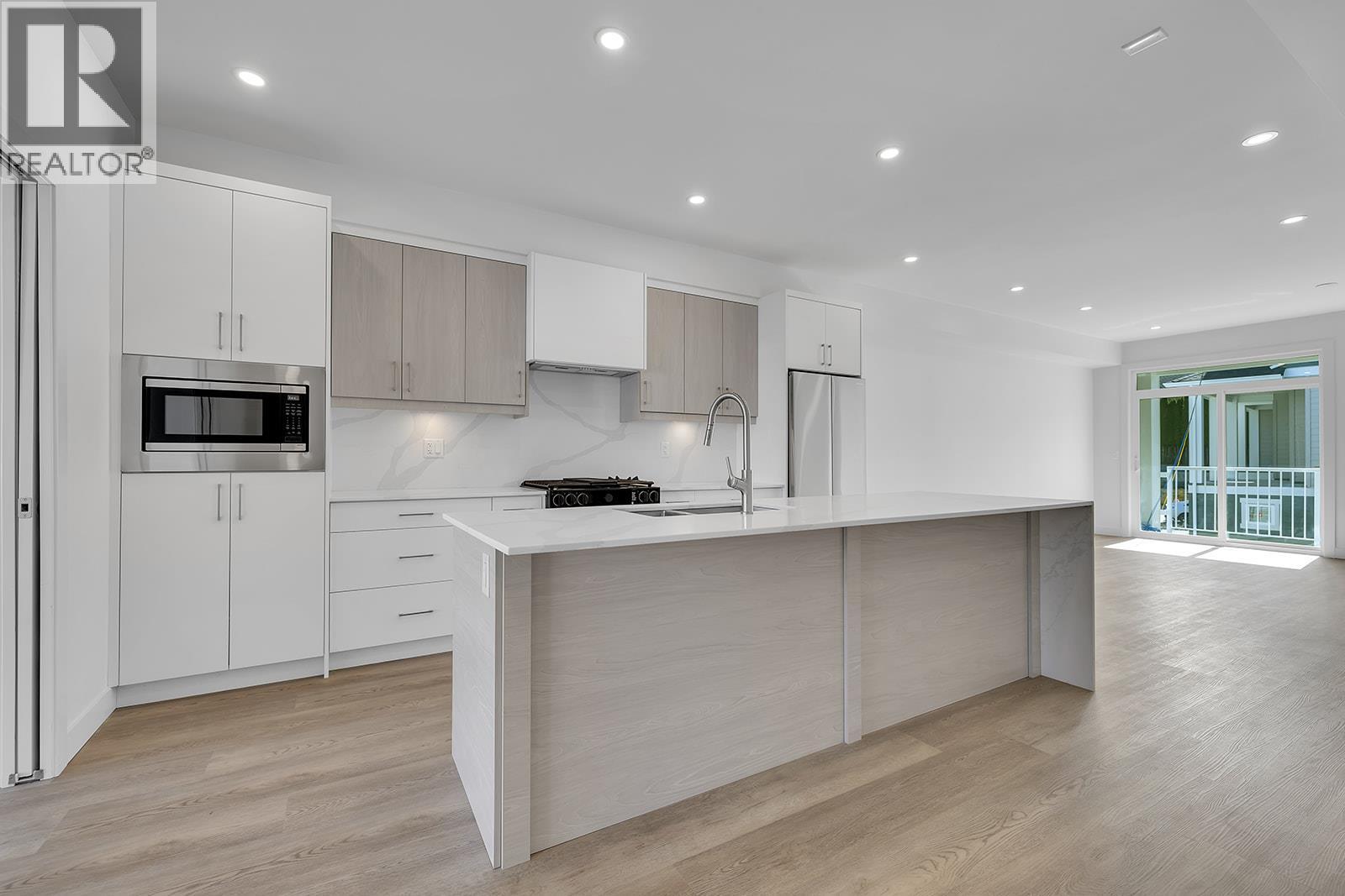 5300 Main Street Unit# 118. Kelowna, British Columbia