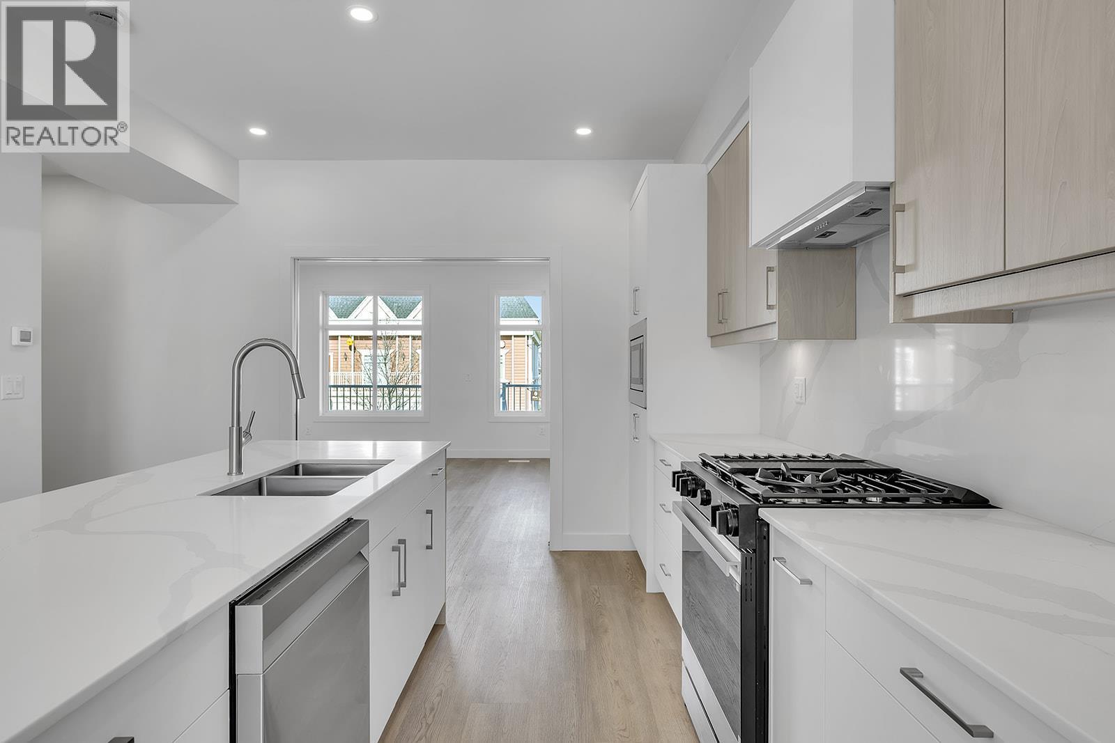 5300 Main Street Unit# 118. Kelowna, British Columbia