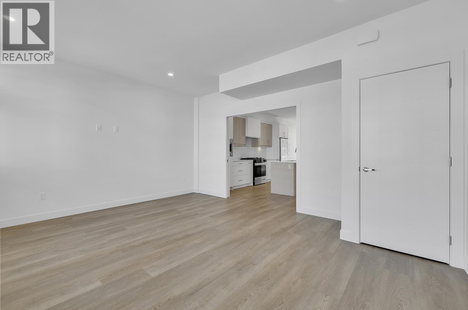 5300 Main Street Unit# 118. Kelowna, British Columbia