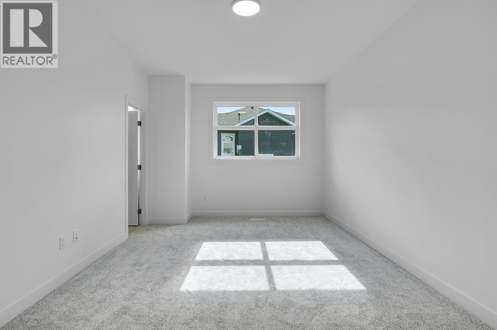 5300 Main Street Unit# 118. Kelowna, British Columbia