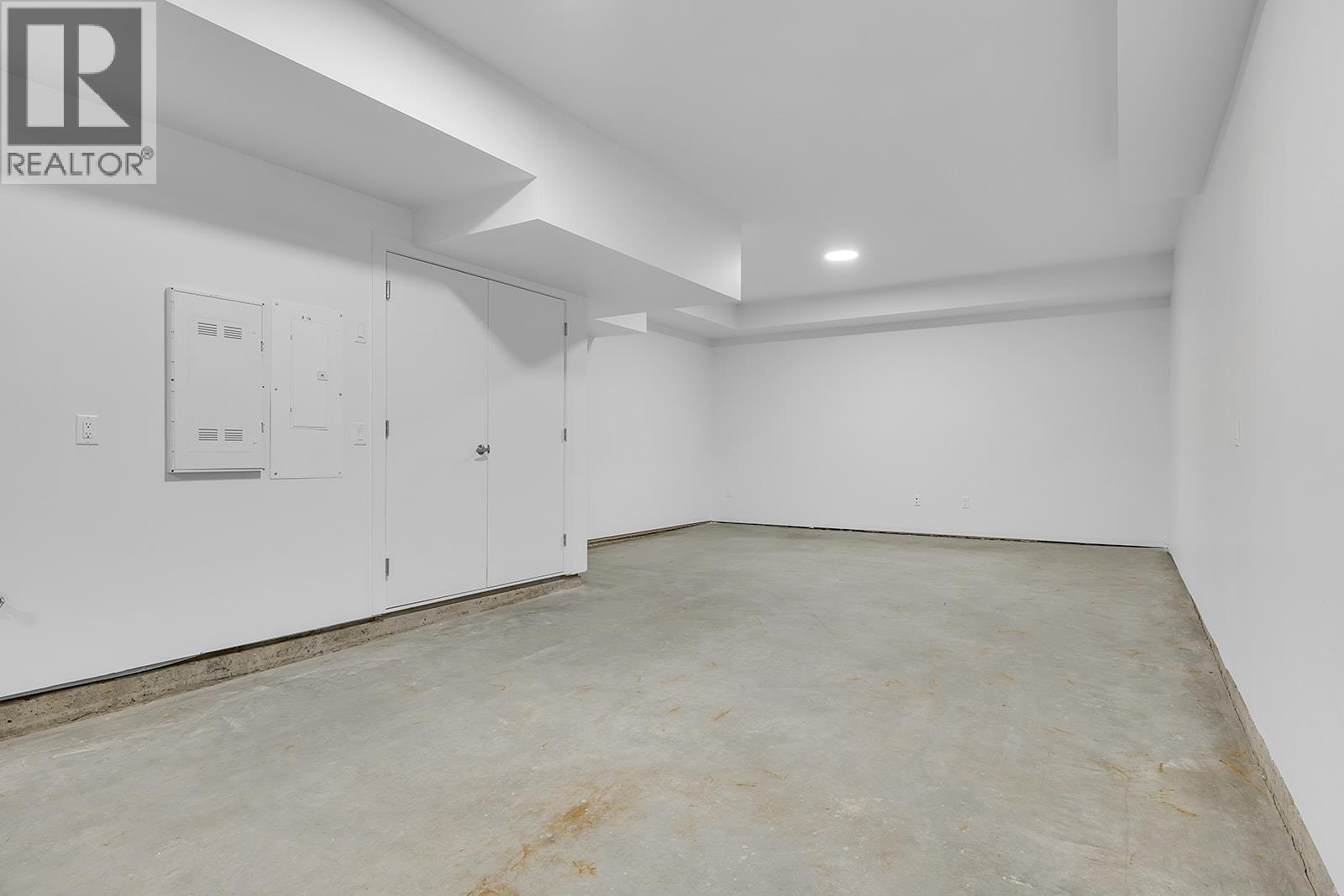 5300 Main Street Unit# 118. Kelowna, British Columbia