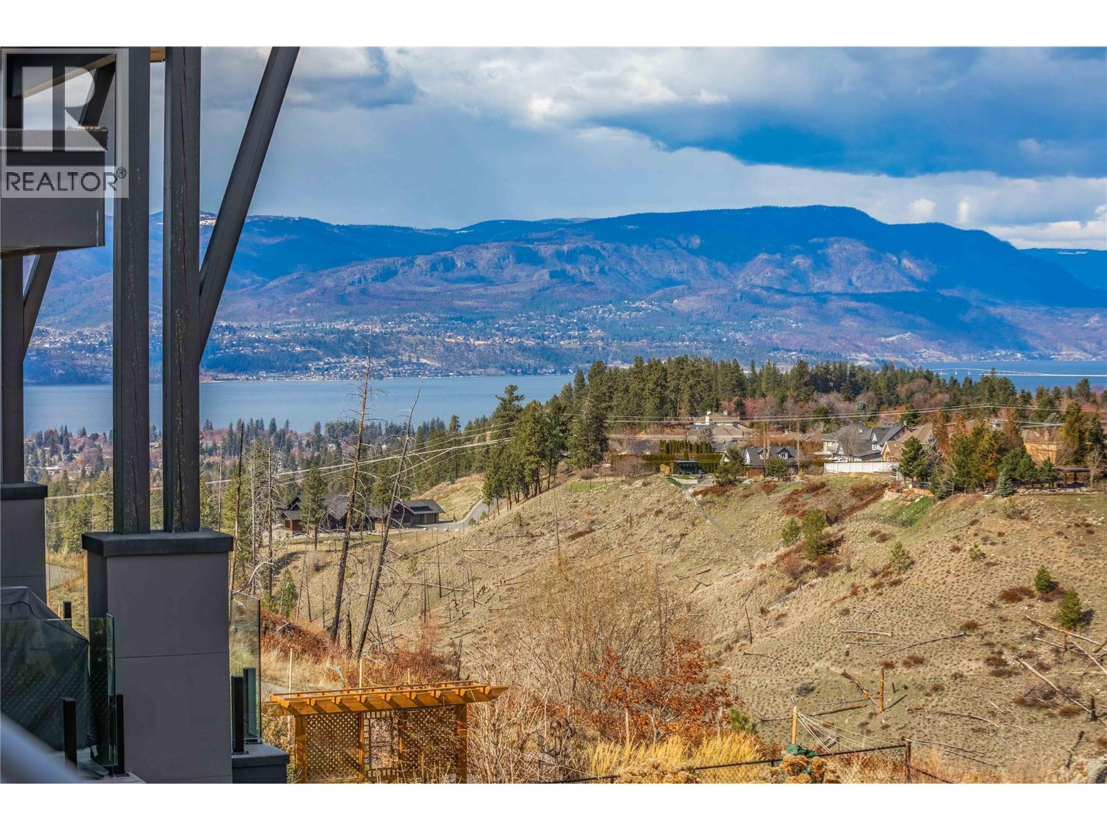 1648 Fawn Run Drive. Kelowna, British Columbia