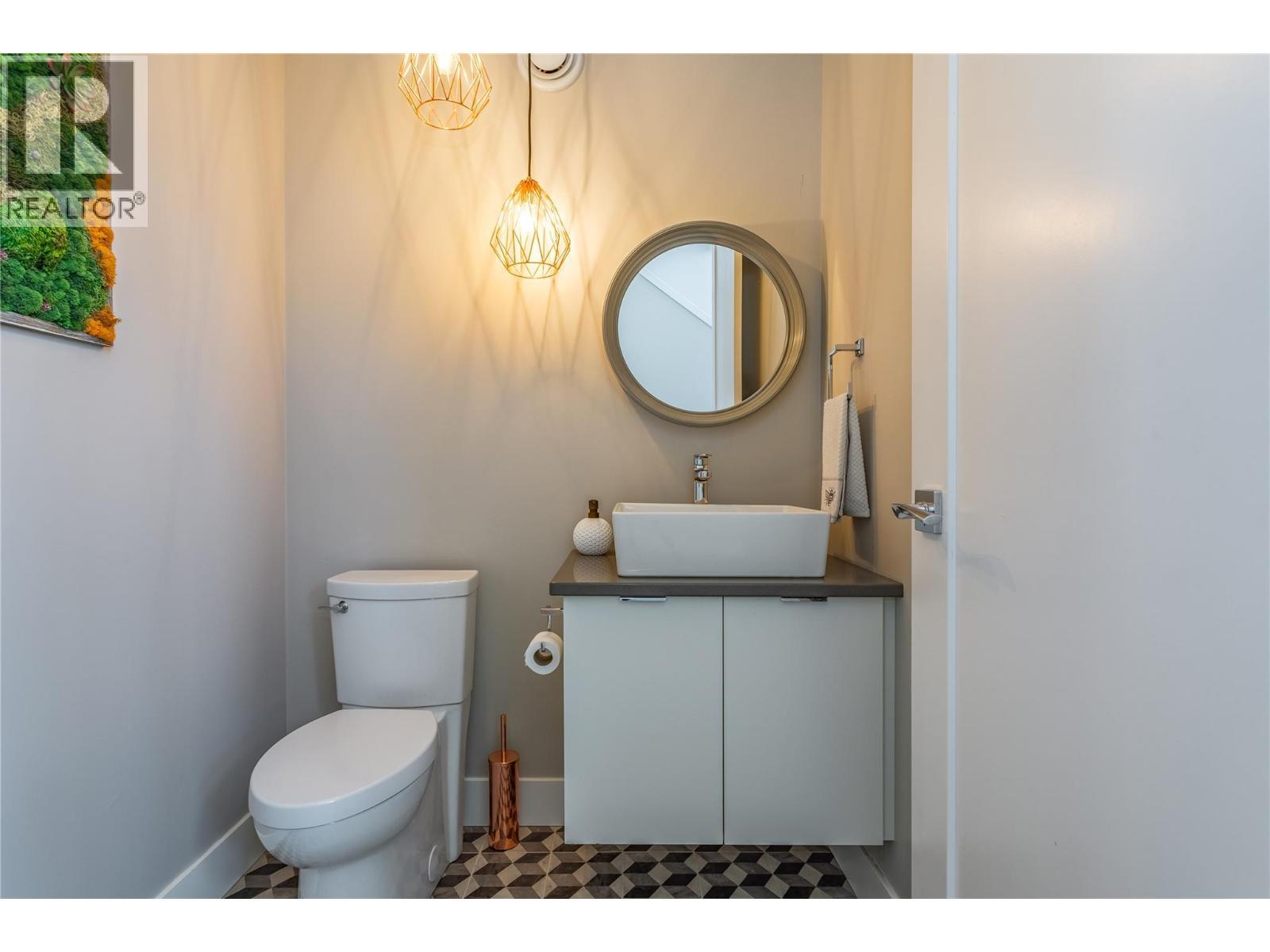 1648 Fawn Run Drive. Kelowna, British Columbia